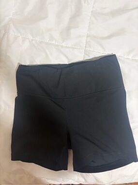 Women’s High-Waist Black Active Shorts